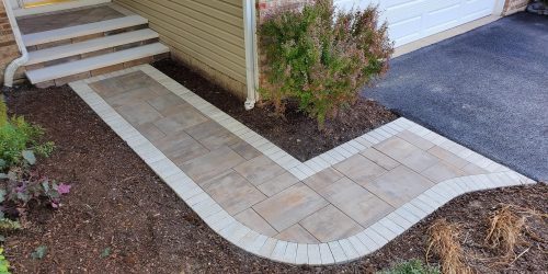 Concrete & Paver Patio
